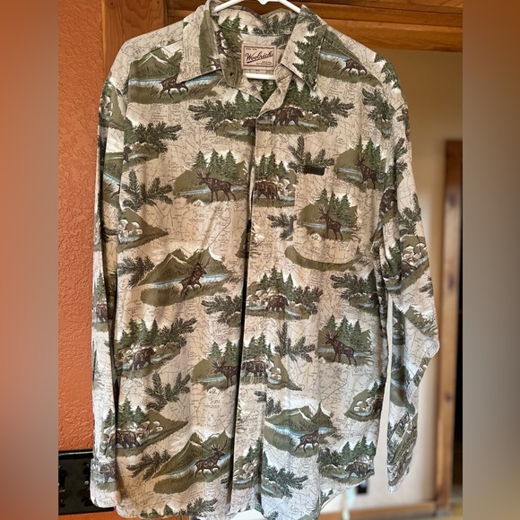 Button down - Picture 2 of 2